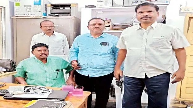 ఏసీబీ వలలో ఆర్‌అండ్‌బీ ఏఈ 