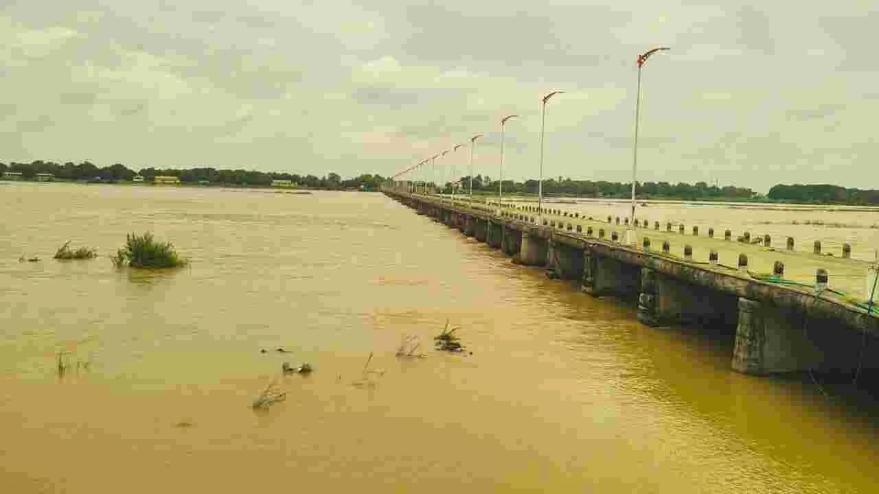 వాగులు, వంకలకు వరద