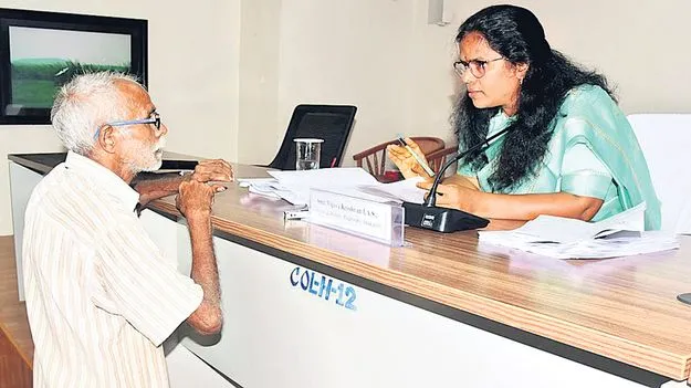 పీజీఆర్‌ఎస్‌ అర్జీలకు సత్వర పరిష్కారం