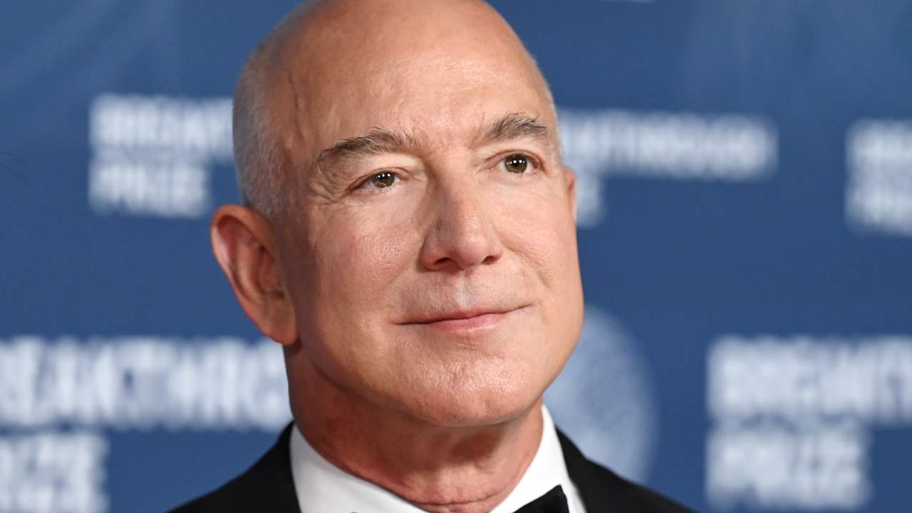 Jeff Bezos: వ్యాపారవేత్తలుగా ఎదగాలనే యువతకు జెఫ్ బెజోస్ సూచన ఇదే