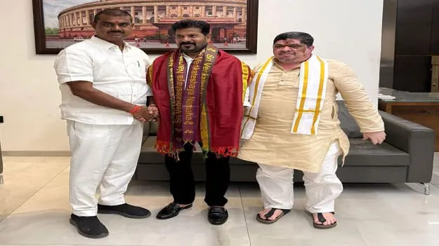 Karimnagar:  కాంగ్రెస్‌లోనే కర్ర రాజశేఖర్‌ 