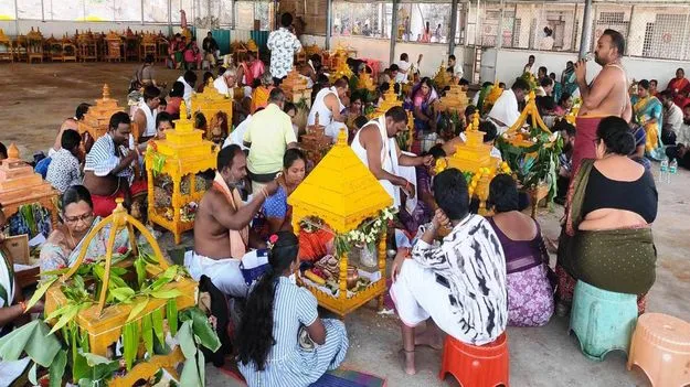  గూడెంలో సామూహిక వ్రతాలు