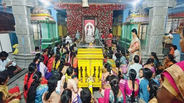 వైభవంగా సంకట హర చతుర్థి పూజలు