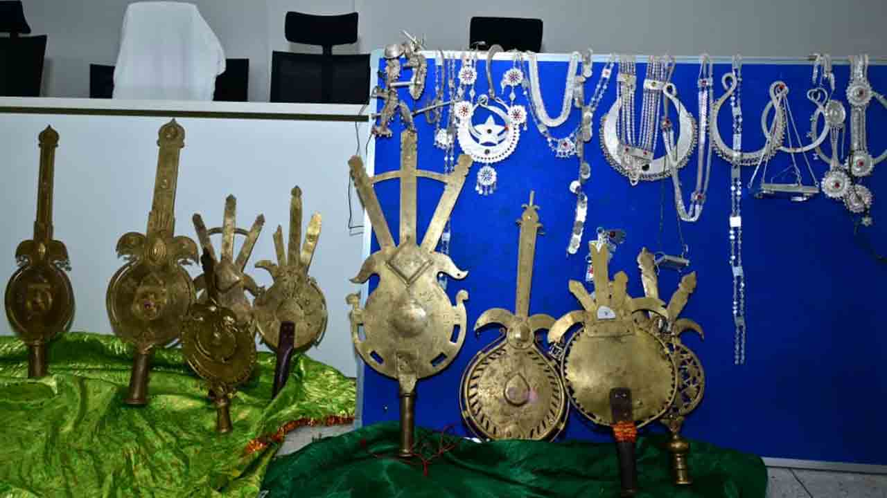 Vanaparthi: ఆభరణాల దొంగలు అరెస్ట్..