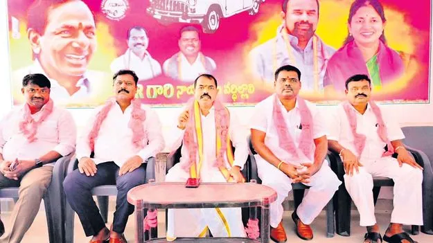 ఆలయ అభివృద్ధిపై సీఎంకు పట్టింపులేదు