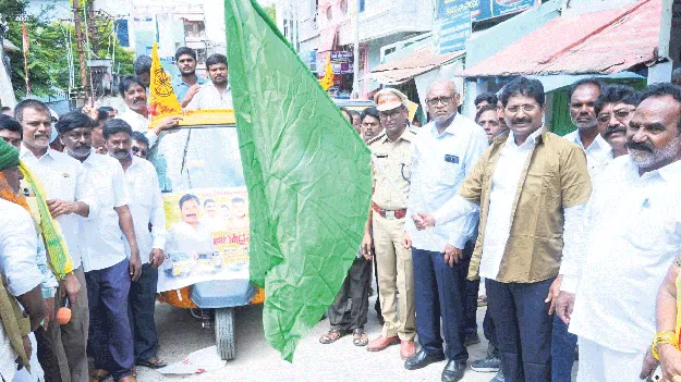 ఆటో డ్రైవర్లకు అండగా