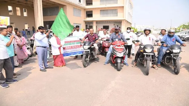 ఇందిరమ్మ ఇళ్ల నిర్మాణ పనులను వేగవంతం చేయాలి 