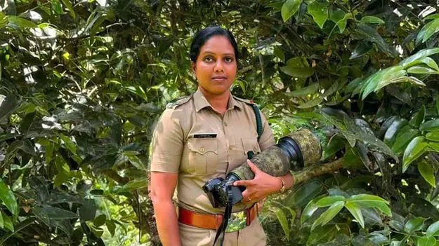 The Story of Bismi Wills: అడవిలో ఫొటోగ్రాఫర్‌గా మారి..