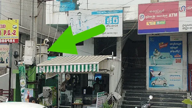  ట్రాన్సఫార్మర్‌ పక్కనే   కంటైనర్‌ దుకాణం