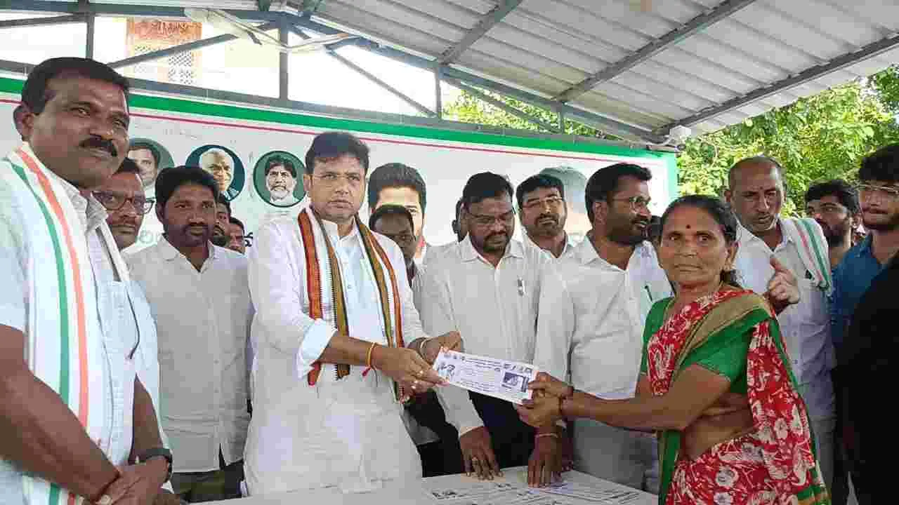 సరస్వతీ నిలయంగా మంథని అభివృద్ధి చేస్తా