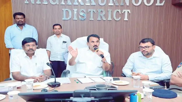 భూ సమస్యల పరిష్కారానికి రెవెన్యూ సదస్సులు