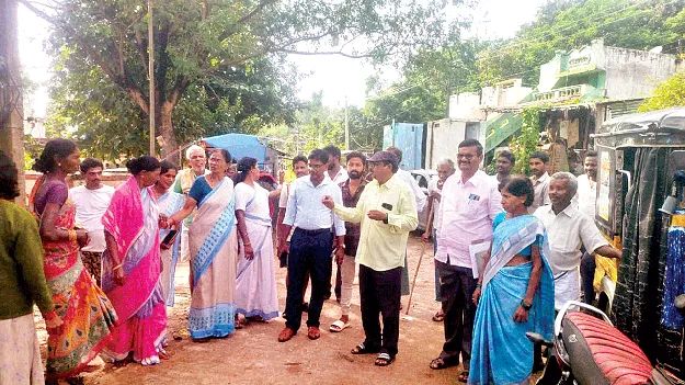  పారిశుధ్య నిర్వహణపె ౖ నిర్లక్ష్యం వహిస్తే చర్యలు 