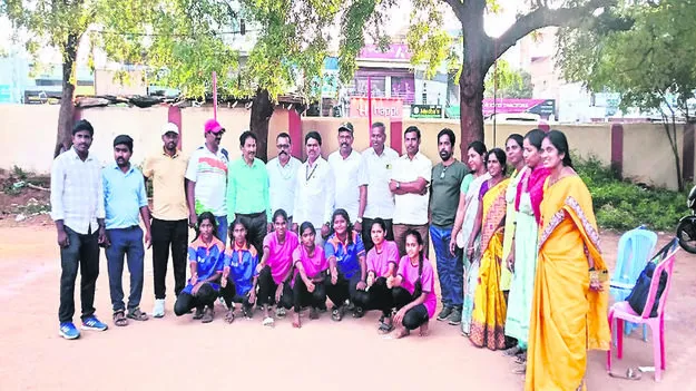 GAMES: మూడో రోజు కొనసాగిన డివిజన స్థాయి క్రీడలు