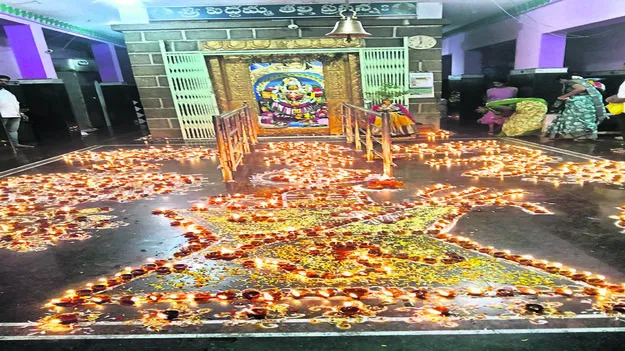 GOD: పెద్దమ్మ ఆలయంలో సహస్ర దీపోత్సవం