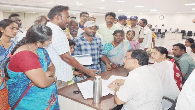 బాధ్యతాయుతంగా వ్యవహరించాలి