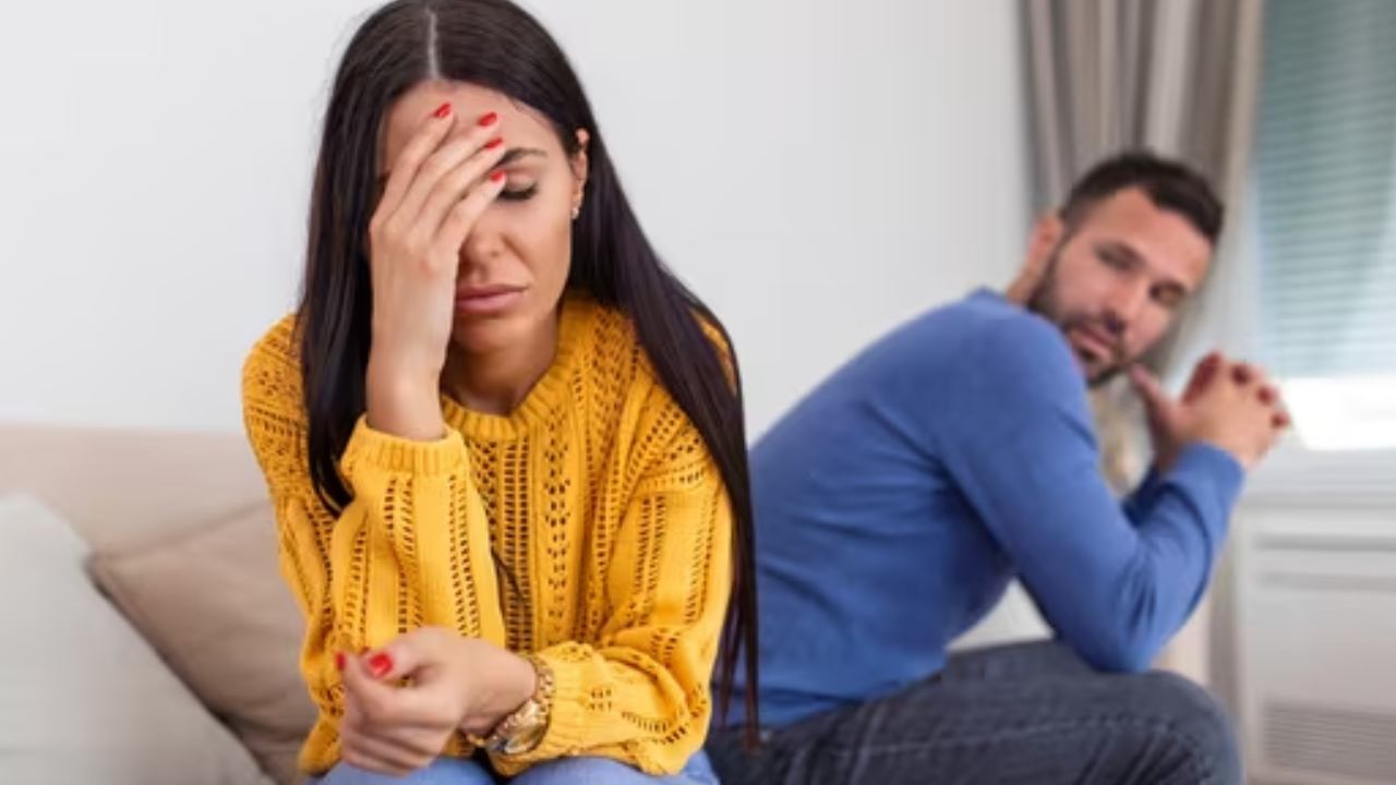 Relationship Warning Signs: ఈ మార్పులు కనిపిస్తే మీ భాగస్వామిలో అసంతృప్తి మొదలైనట్టే