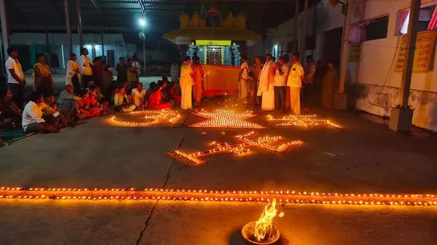 peddapalli :  భక్తిశ్రద్ధలతో కార్తీక పౌర్ణమి పర్వదినం