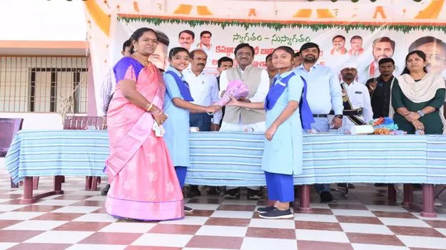 రాష్ట్రంలో విద్యావ్యవస్థను బలోపేతం చేస్తున్నాం 