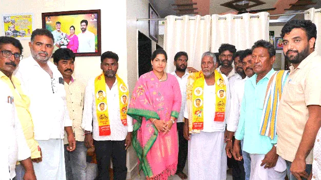 అభివృద్ధిని చూసే చేరికలు