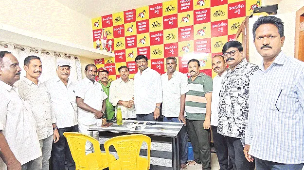 మాజీ సైనికుల సమస్యలను పరిష్కరించండి