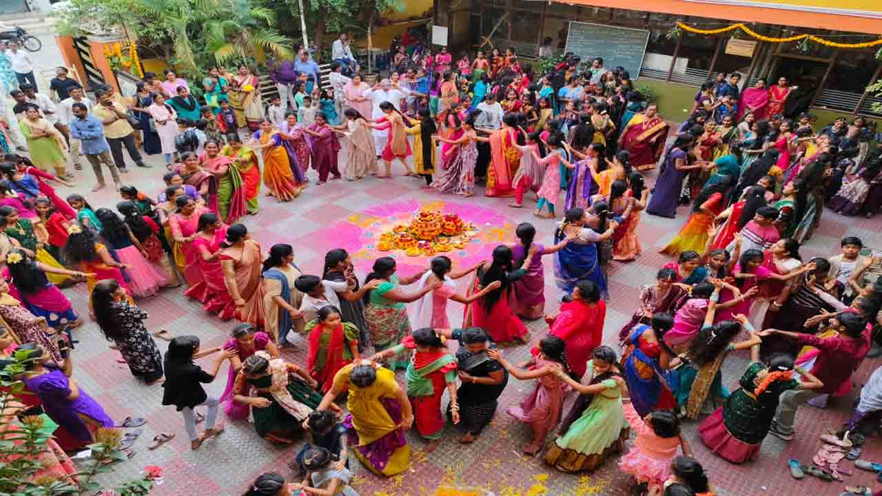 Batukamma Celebrations: బతుకమ్మ సంబురాలకి వేళాయె..