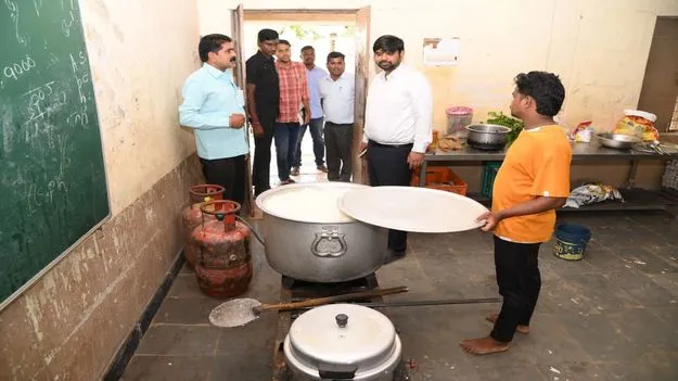 విద్యారంగ బలోపేతానికి ప్రభుత్వం కృషి 