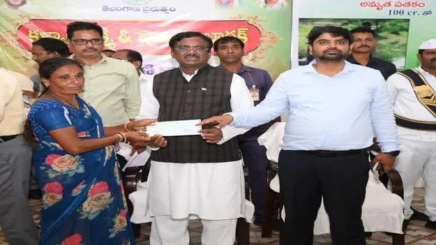 అర్హులైన వారందరికీ సంక్షేమ పథకాలు 