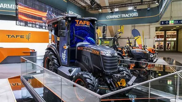 TAFE Electric Hybrid Tractor: టఫే కొత్త ఎలక్ట్రిక్‌ హైబ్రిడ్‌ ట్రాక్టర్‌