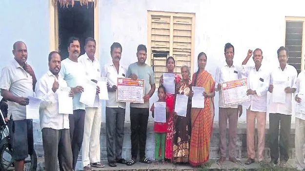 20న హైదరాబాద్‌లో చేనేత కార్మికుల ధర్నా