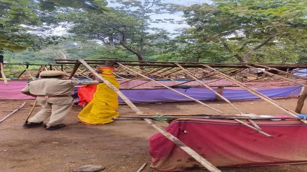 అటవీ భూమి కబ్జా చేస్తే కఠిన చర్యలు 