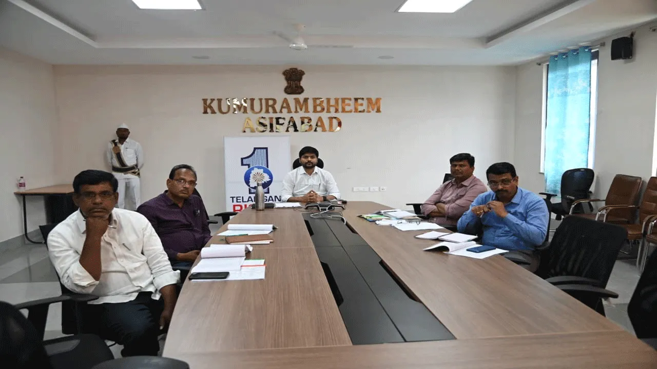 చేప పిల్లల పంపిణీని పారదర్శకంగా నిర్వహించాలి