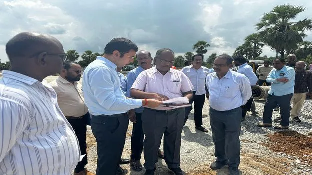 ప్రభుత్వ విధి విధానా ప్రకారం పని చేయాలి