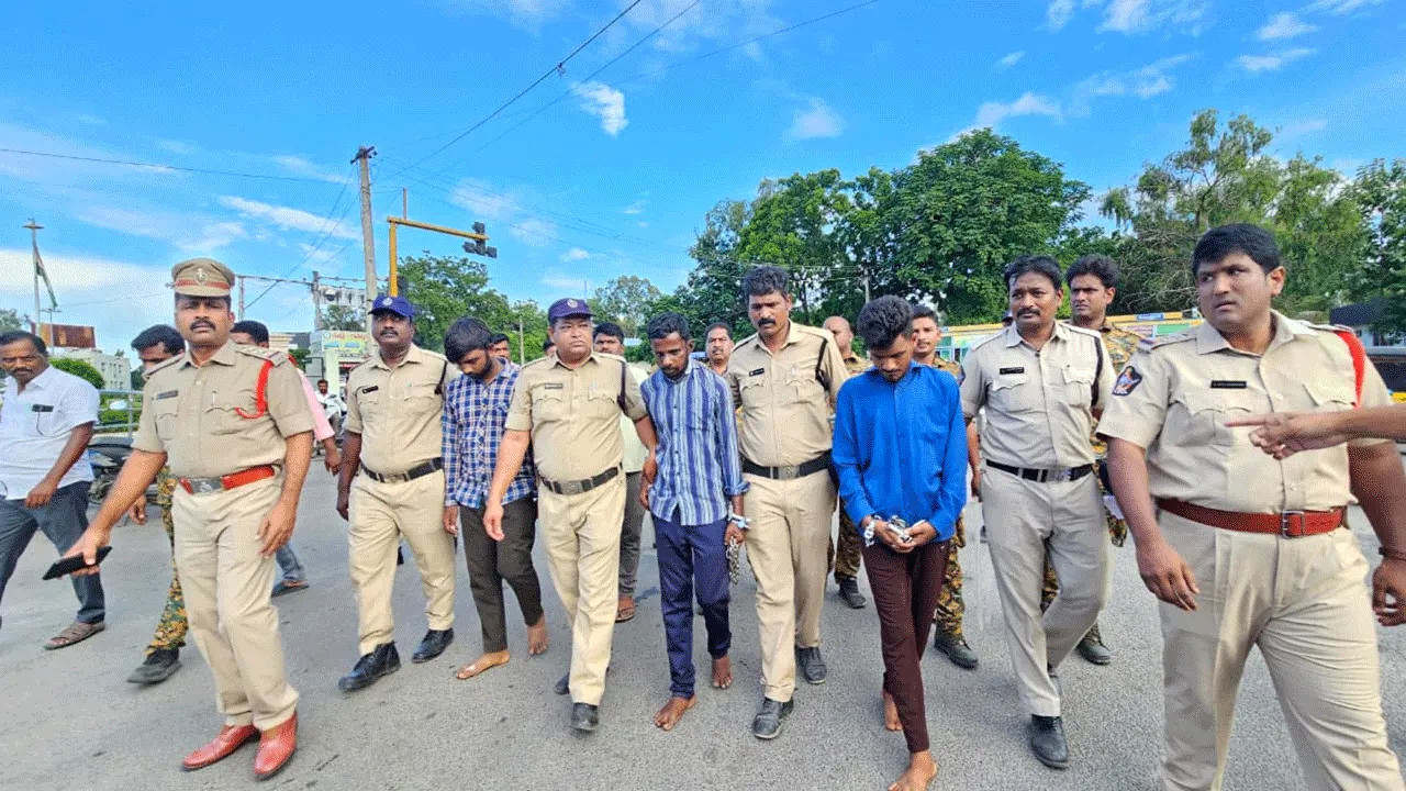 గ్యాంగ్‌ రేప్‌ నిందితులకు రిమాండు