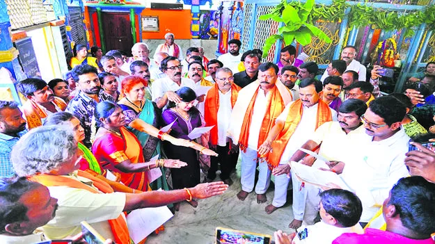 దేవుడి సేవే లక్ష్యం