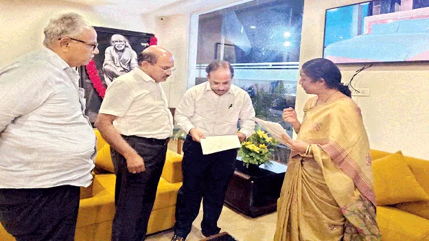 బైపాస్‌కు నిధులు ఇవ్వండి