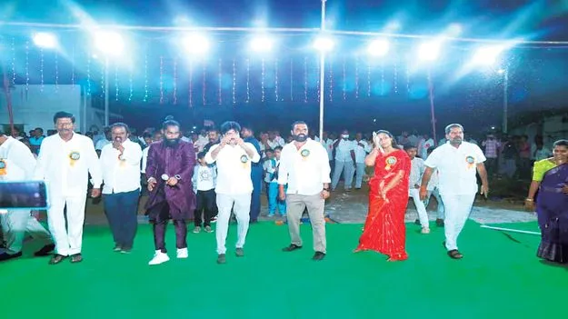 మన సంప్రదాయానికి ప్రతీక బతుకమ్మ