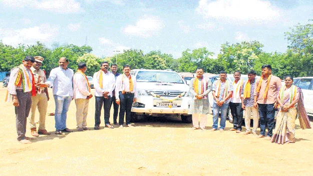 ఓల్డ్‌ పోలీసు హెడ్‌ క్వార్టర్స్‌లో ఆయుధ పూజ