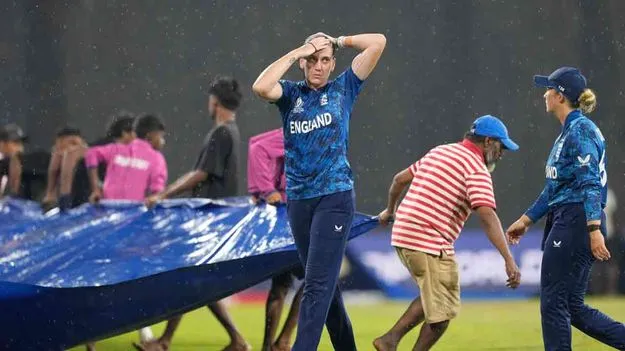 England Pakistan Womens World Cup: వరుణుడి ఖాతాలో మరొకటి