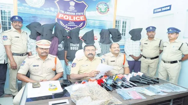 గంజాయి ముఠా గుట్టురట్టు