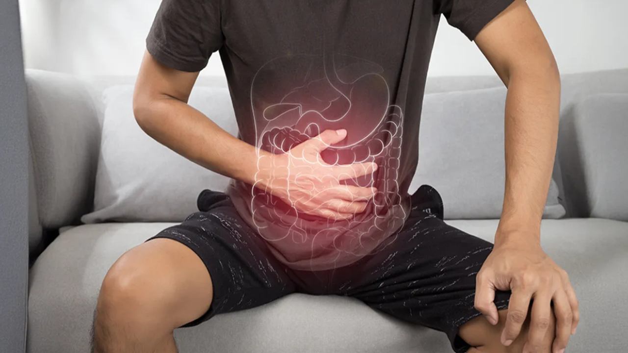 Gut Health-Habits: జీర్ణవ్యవస్థకు చేటు చేసే ఈ అలవాట్లను వెంటనే వదిలించుకోవాలి