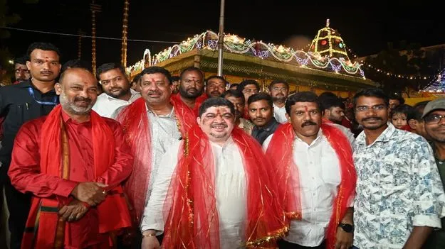  Karimnagar:  కరీంనగర్‌ అభివృద్ధి కోసం కలిసి పనిచేస్తున్నాం..