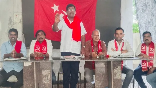 Karimnagar:  బీసీలను మోసం చేస్తున్న కేంద్రం