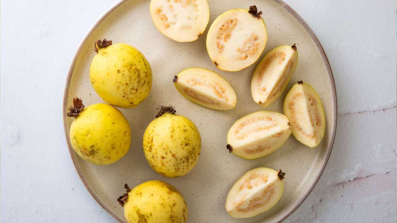 Fruits For Pregnent Women : ప్రెగ్నెంట్ మహిళలు తప్పనిసరిగా తినాల్సిన పండ్లు ఇవే