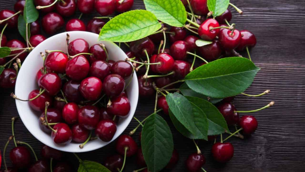 Good Sleep: ప్రశాంతంగా నిద్ర పట్టాలంటే ఇవి తినండి..