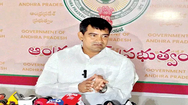  పంట నష్టానికి తగిన పరిహారం అందజేస్తాం