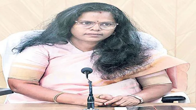 టెన్త్‌, ఇంటర్‌లో శత శాతం ఉత్తీర్ణత సాధించాలి