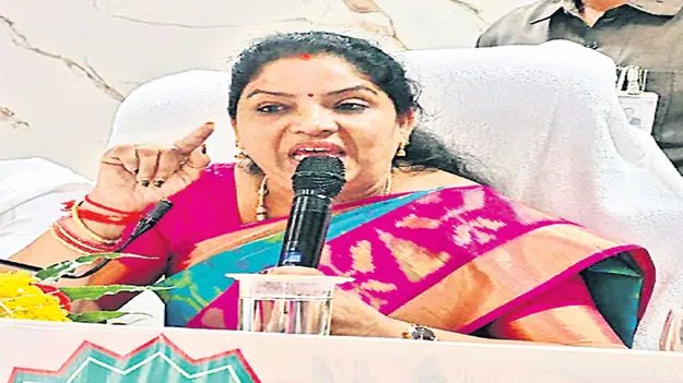 గిరిజనుల అభిప్రాయాలను గౌరవిస్తాం