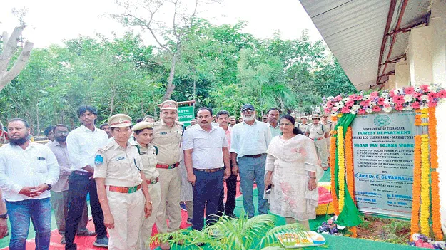 అర్బన్‌ ఎకో పార్క్‌లో రూ.2 కోట్ల అభివృద్ధి పనులు