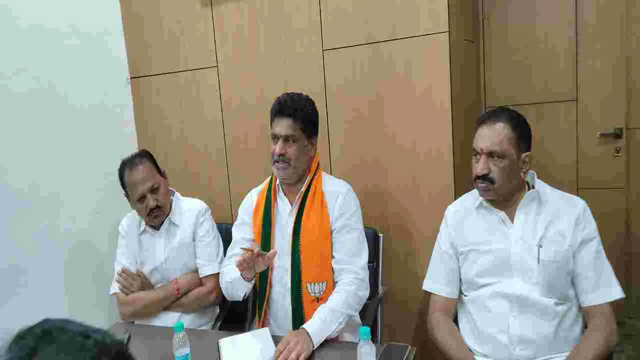 స్థానిక ఎన్నికలకు బీజేపీ శ్రేణులు సిద్ధంకావాలి