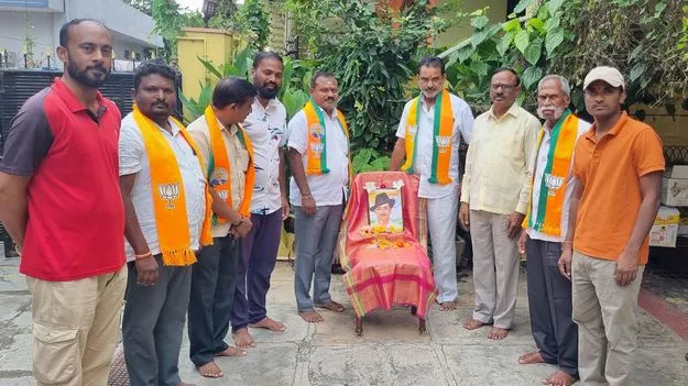  భగత్‌సింగ్‌కు ఘన నివాళి